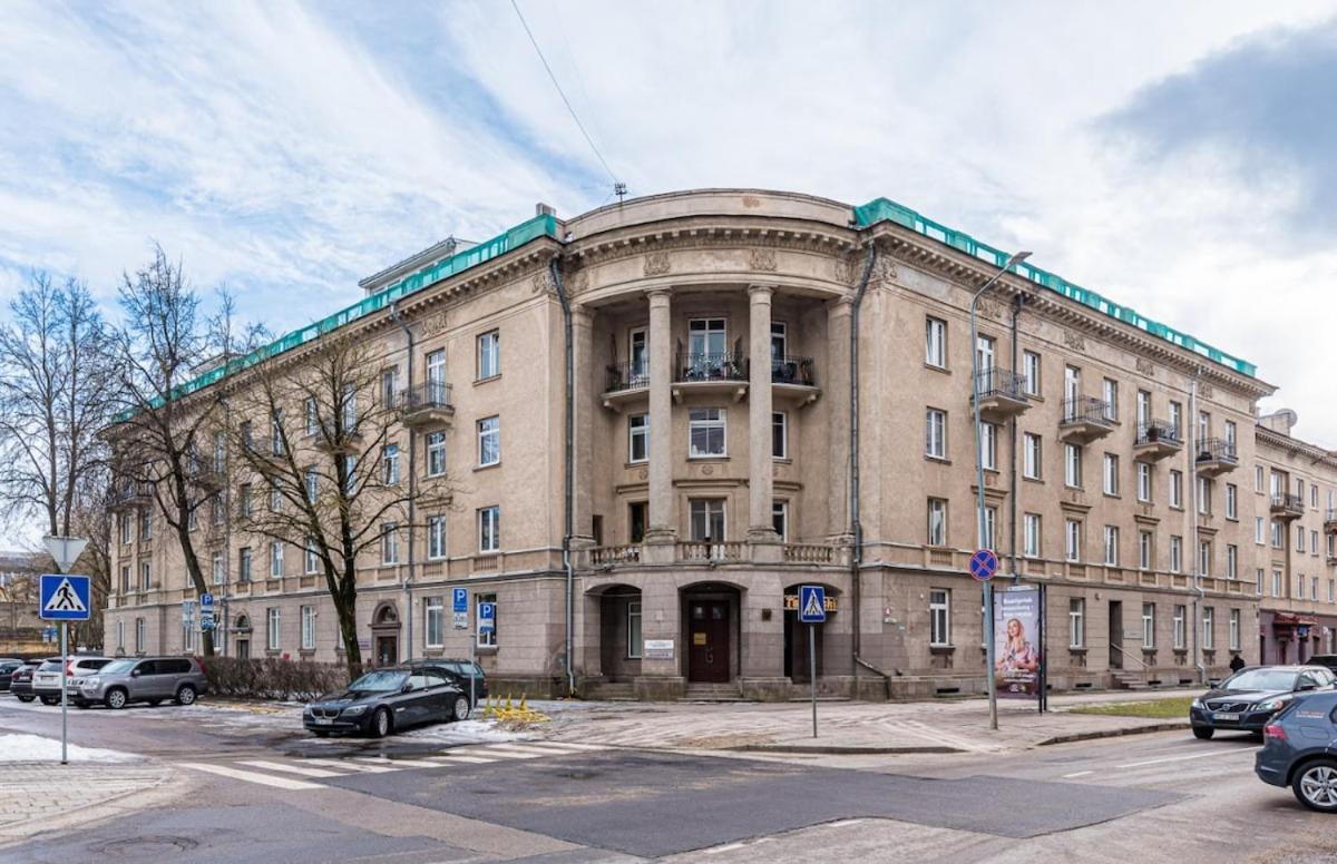 Vilnius Studio Apartment with Free Parking and Self Check In - B&B Vilnius