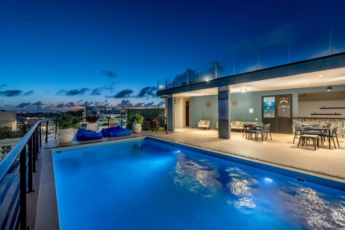 3BR Penthouse w Private Rooftop Pool and BBQ - B&B Playa del Carmen