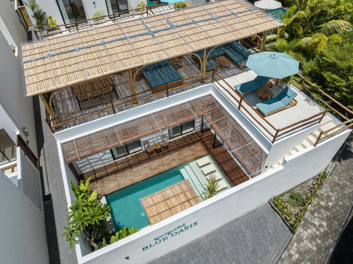 Villa Dara & Villa Irena in Canggu - 5BR Dual Villas with Pools & Rooftops - B&B Canggu