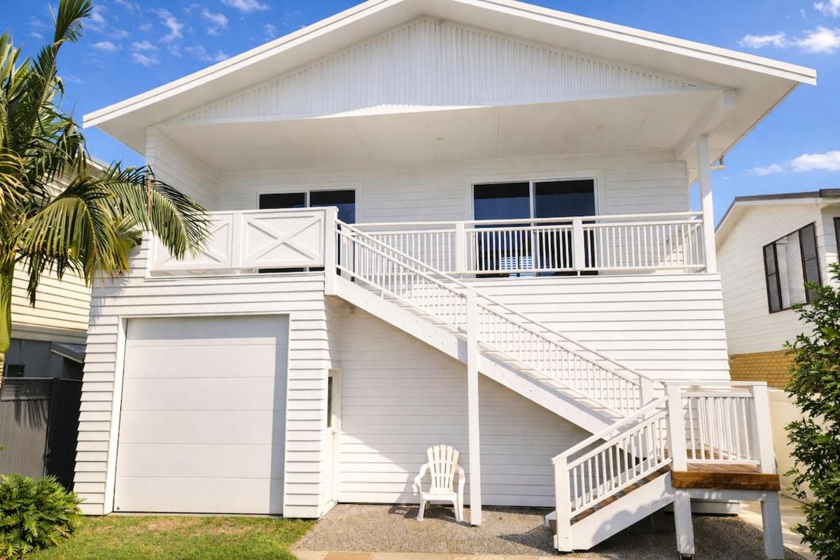 'Bentwood Escape' Modern unit in heart of Yamba - B&B Yamba