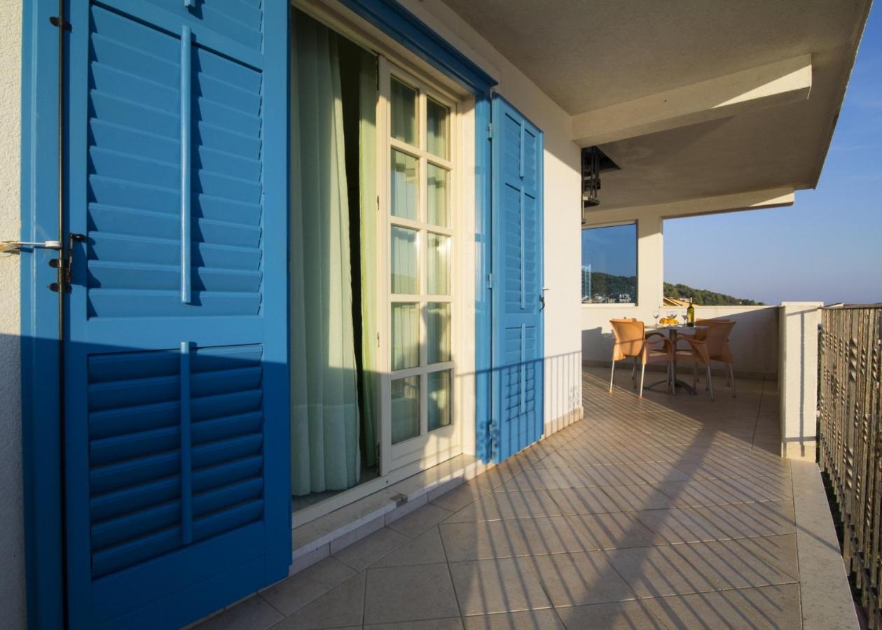 Appartement 2 Chambres avec Balcon et Vue sur la Mer