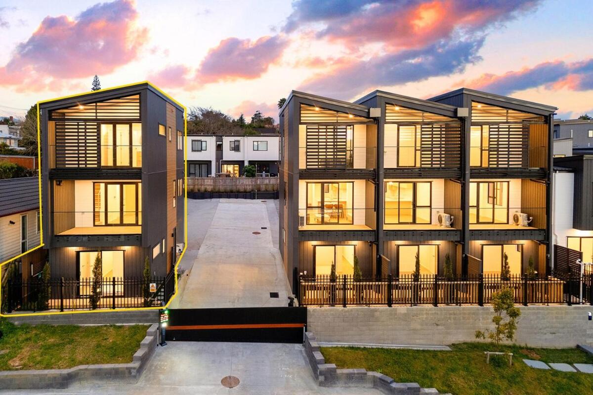 New Secure 3BR Townhouse & Gated & Parking & CCTV - Ferienwohnung Auckland