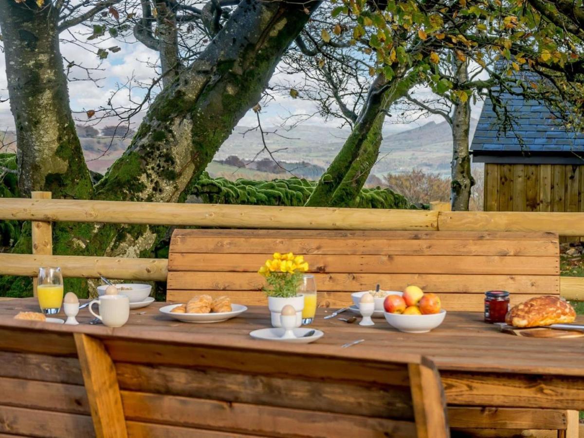 4 Bed in Abergavenny oc-88014 - Bed and Breakfast Llanover