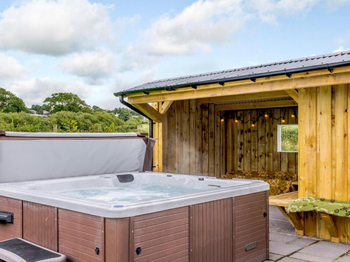 4 Bed in Denbigh oc-78960 - Bed and Breakfast Llannefydd