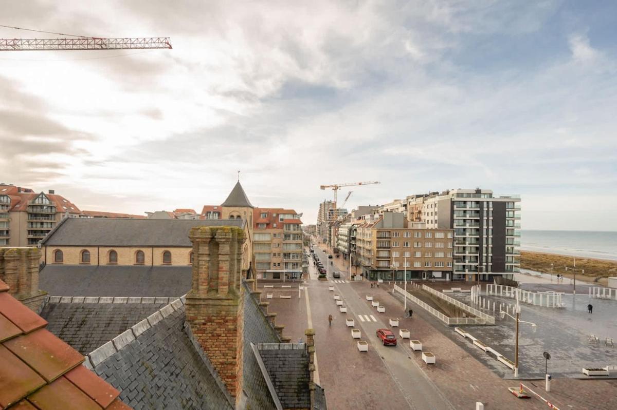Stunning Sea View Apartment with Private Terrace - B&B Nieuwpoort