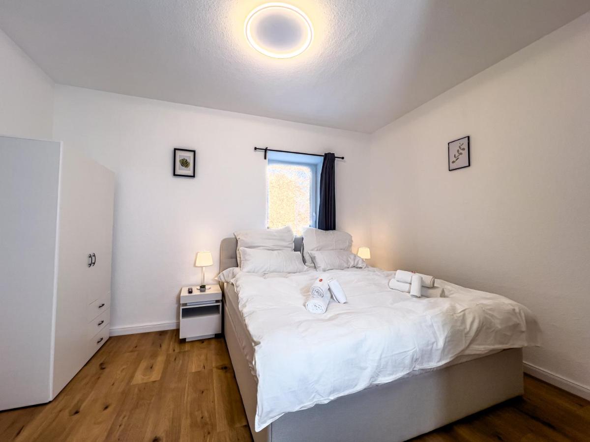 Modern & Cozy Apartment Central Magdeburg - Chambres d'hôtes Magdebourg