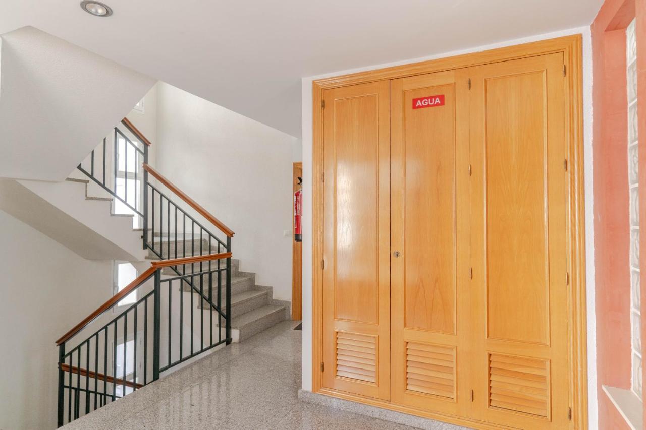 RentitSpain - Güejar Sierra - Moderno y Confortable Veleta II, con Aparcamiento, Terraza y WI-FI - Chambres d'hôtes Güéjar-Sierra