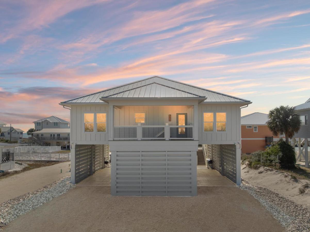 Beach House - Private Pool - Walking on Water by Panhandle Getaways - Chambres d'hôtes Saint George Island