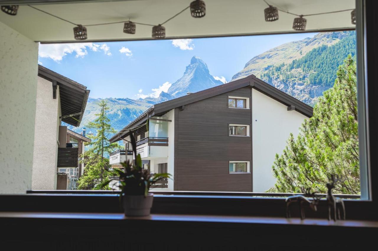 Matterhorn Hideaway balcony and perfect view - Bed and Breakfast Zermatt