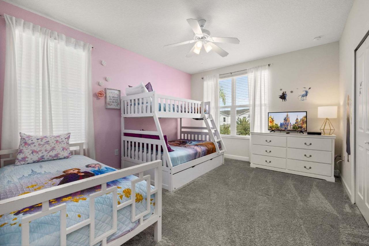 Elegant townhouse w pool & resort access - B&B Kissimmee