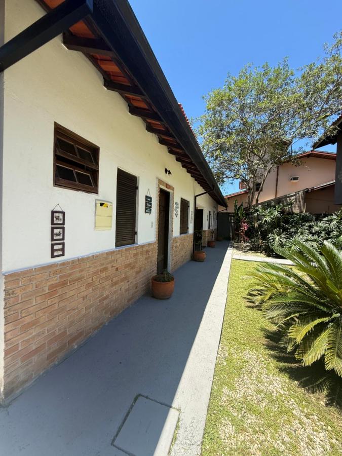 Pousada Bahan Suites privativas - ideal para Casais - Chambres d'hôtes Ubatuba