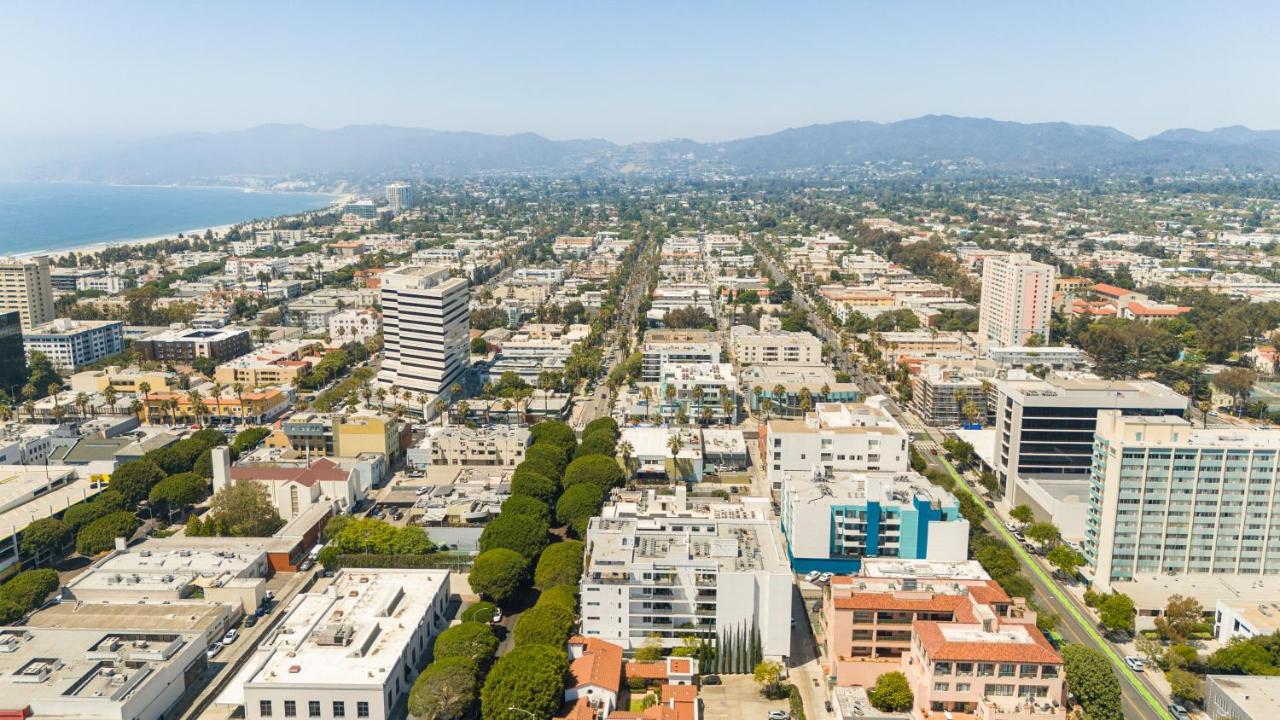 The Velvet Coast - Grand 3BR Artistic Haven - B&B Los Angeles