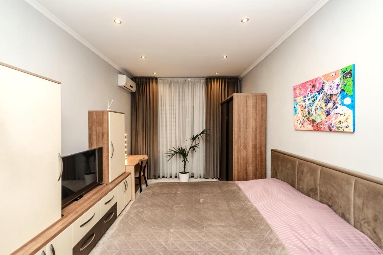 Ultracentral - B&B Chişinău