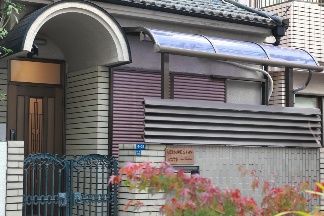 Leisure Stay Yodogawa, Near Umeda, 1 stop to JR Osaka and 3 min walk to station, Ideal for Large Group and Family, Whole House Rental 5 BR 100m2 for 12ppl max, Newly renovated Japanese and Nordic style - Ferienwohnung Ōsaka