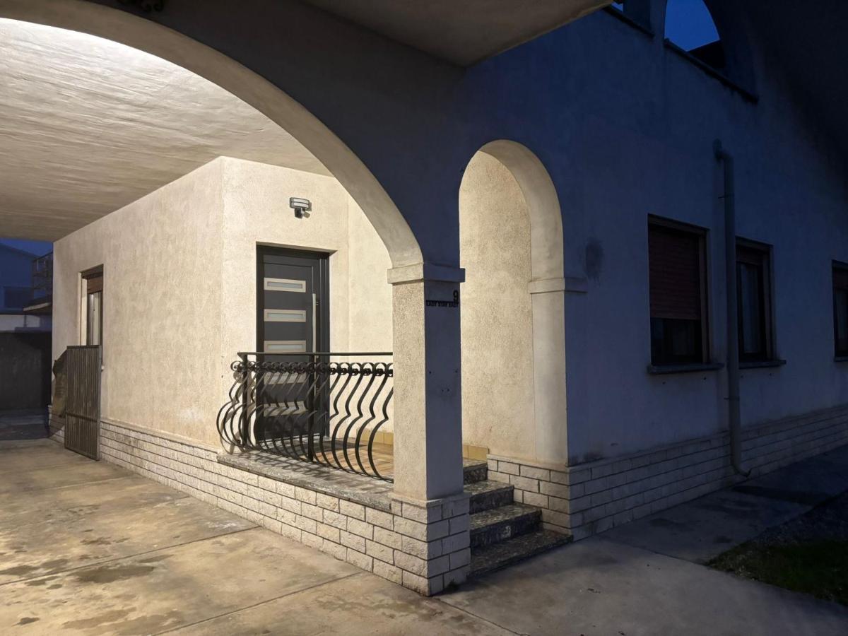 Monfalcone Easy Stay EAST - B&B Monfalcone