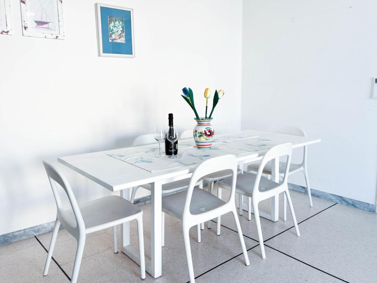 Apartamento de 2 dormitorios con vistas al mar