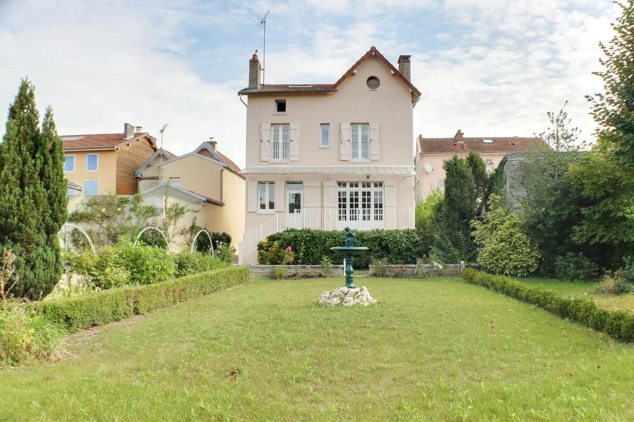 Maison Carteret à 10 mn Lac du Der plages port casino confort et calme jardin bbq - Chambres d'hôtes Montier-en-Der