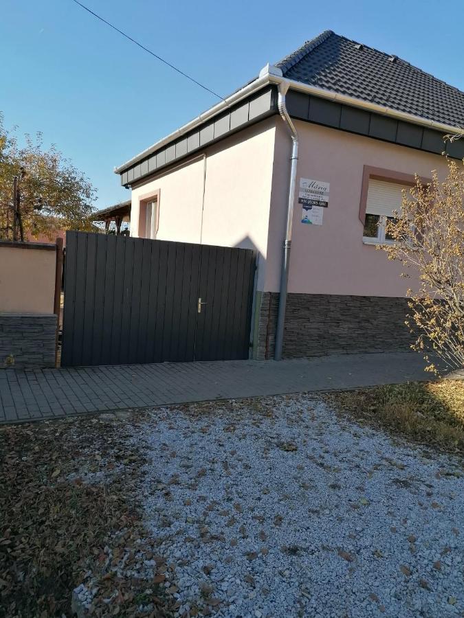 Mária Vendégház - Ferienwohnung Bogács