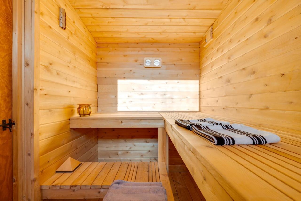 6 Mi to Polar Caves! All-Season Getaway w/ Sauna - B&B Plymouth