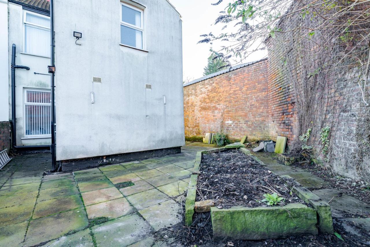 Spacious 6BR Home in Birkenhead Sleeps 12 - B&B Birkenhead