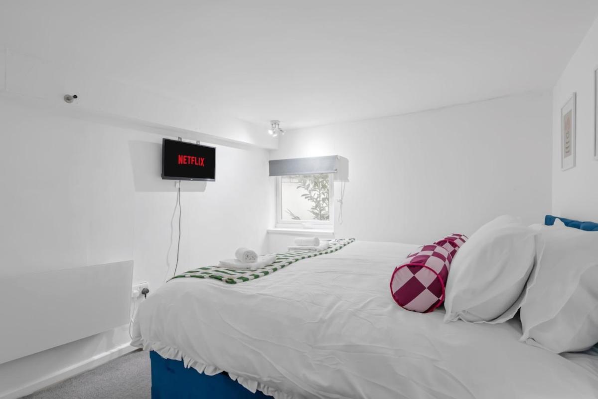1Bed Contractor & Pilot flat - Parking & FAST WiFi - B&B Castle Donington