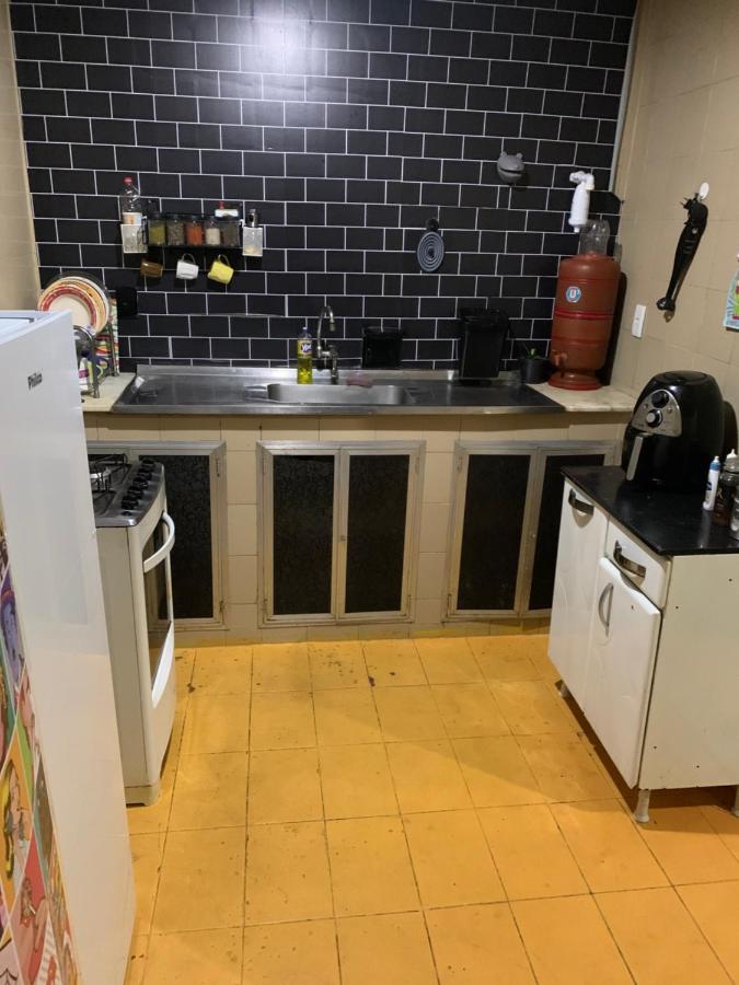 Suite de casal e demais espaços compartilhados, em Vasco da Gama - Chambres d'hôtes Rio de Janeiro