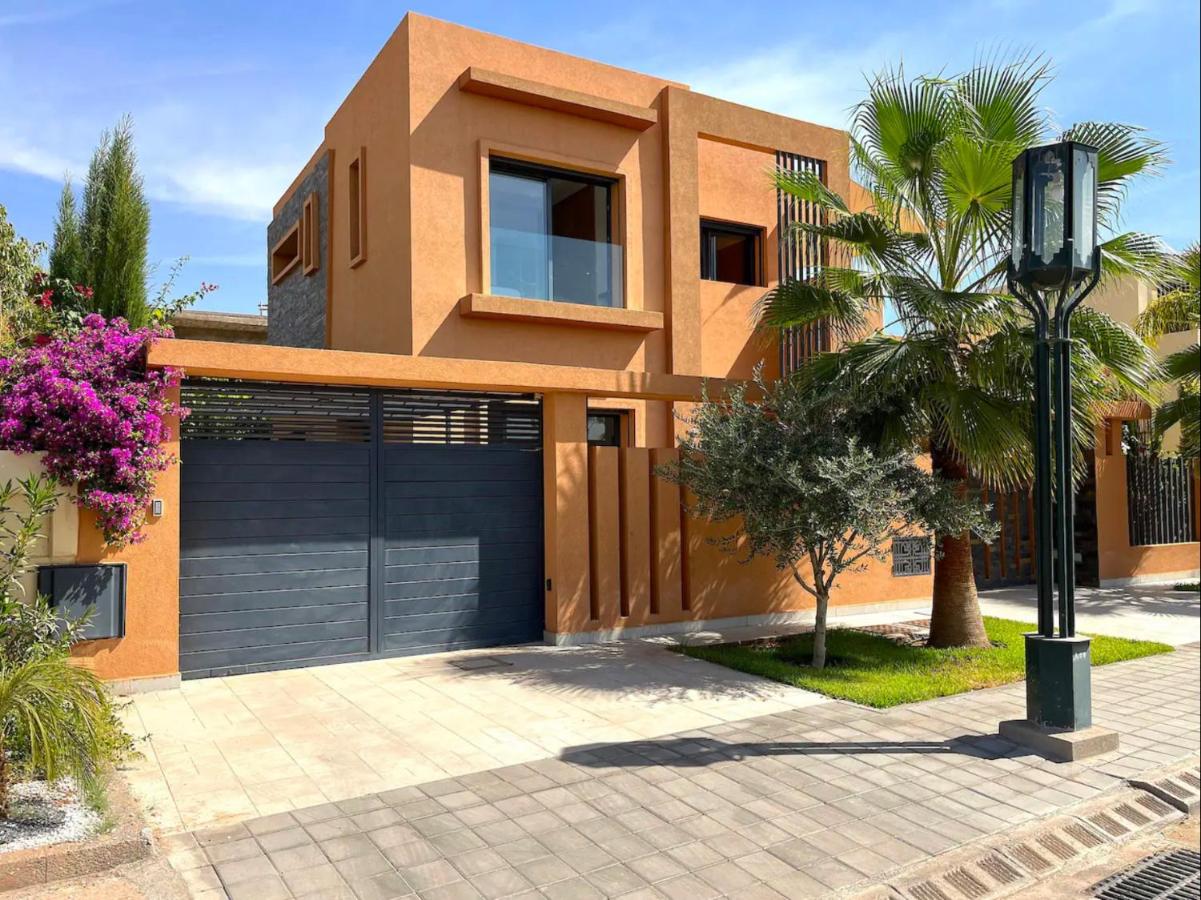 Belle et spacieuse villa au Golf Amelkis Marrakech - B&B Marrakesh