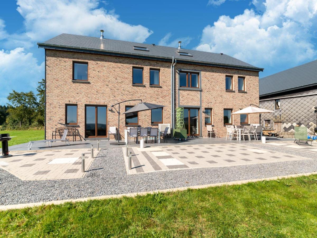 Roomy Getaway near Spa F1 - Ferienwohnung Stavelot