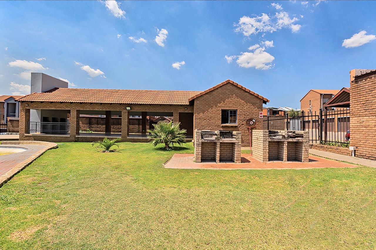 Calmwood Stay - Ferienwohnung Midrand