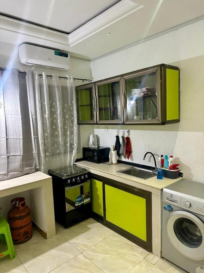 Appartement Ensoleillé au coeur de la ville - Chambres d'hôtes Abidjan
