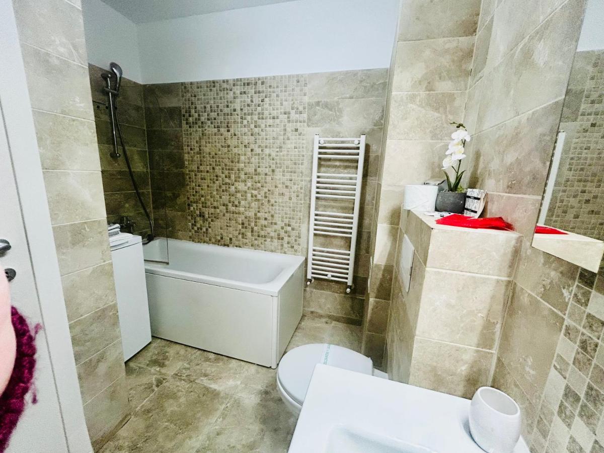 Premium Vision Studio - B&B Iași