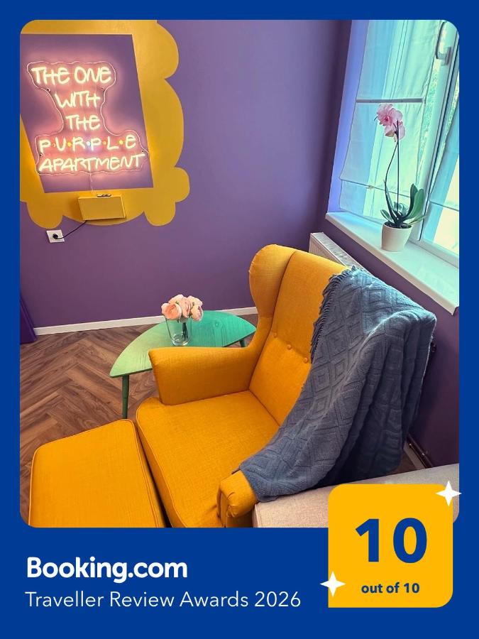The Purple Apartment - B&B Iași