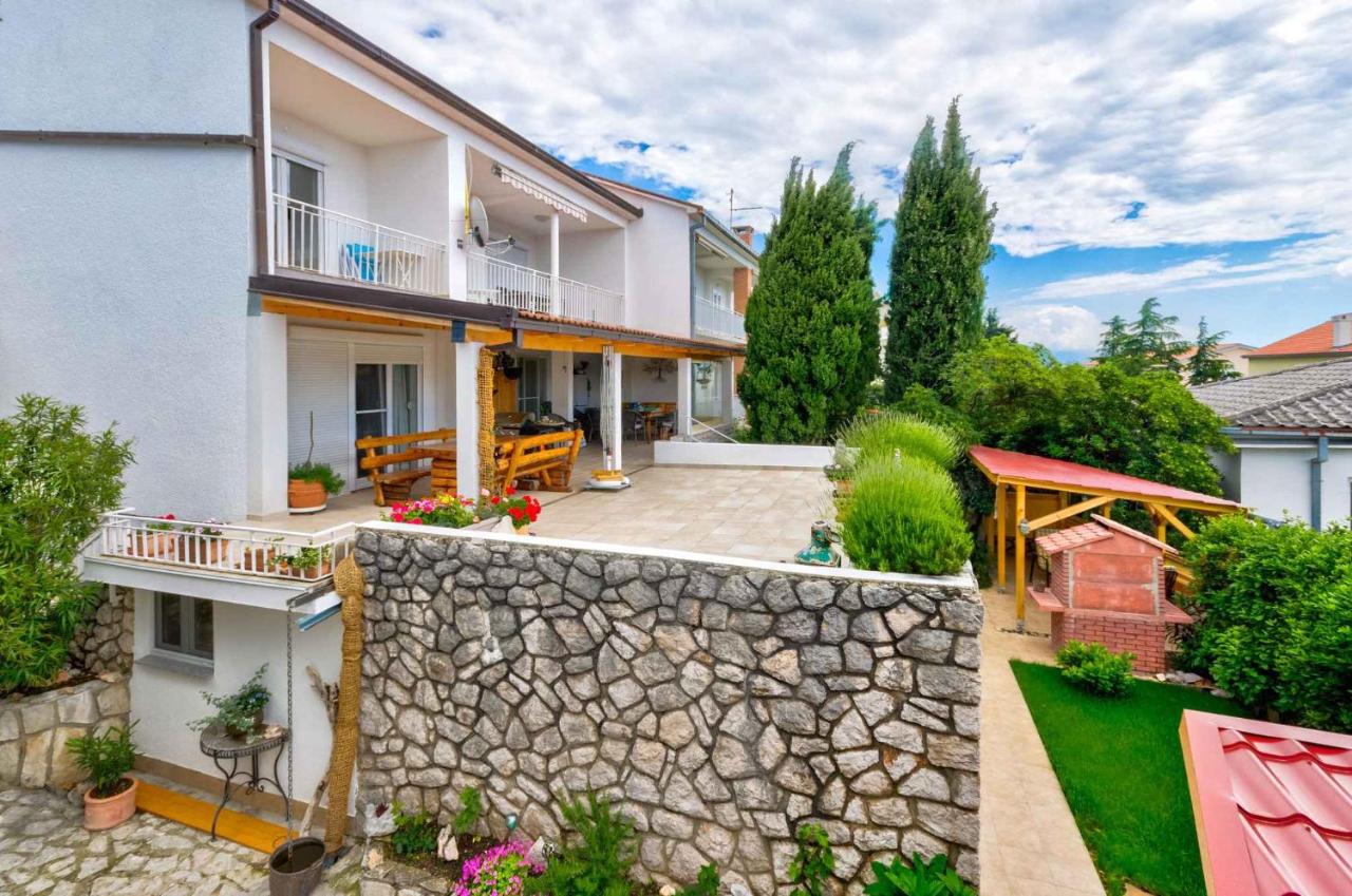 Apartments in Crikvenica 39465 - Chambres d'hôtes Crikvenica