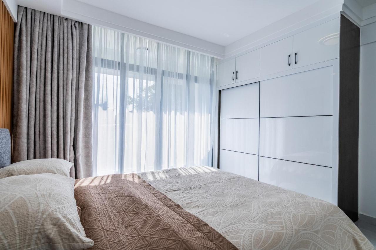 Modern apartment in Westlands near GTC and Sarit - Chambres d’hôtes Nairobi
