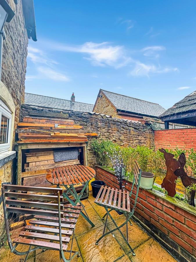 Cosy 1 bed cottage - Sleeps 4 Pet friendly - B&B Scalford