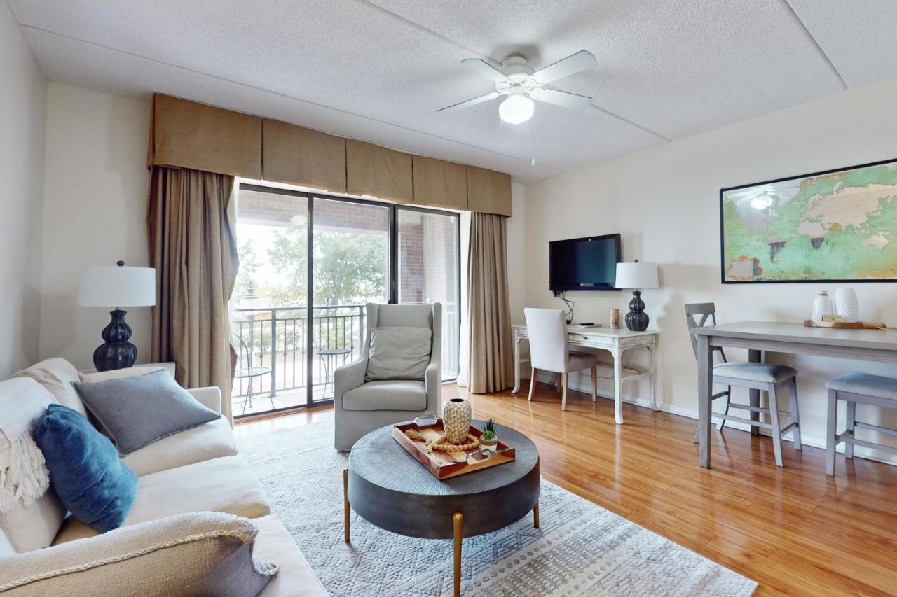 WI15 Water Street Condos Unit 208 - B&B Wilmington