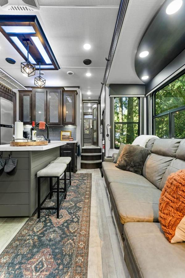 The "Waldorf Astoria of RVs" A Five-Star Forest Escape - B&B Sequim