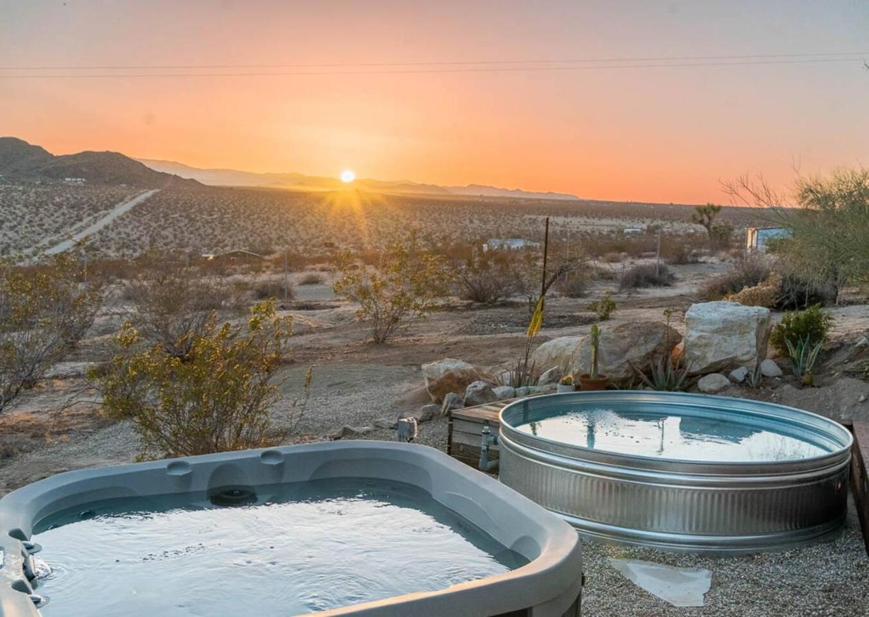 Art House Joshua Tree | Spa, Cowboy Pool & Views - Chambres d'hôtes Joshua Tree