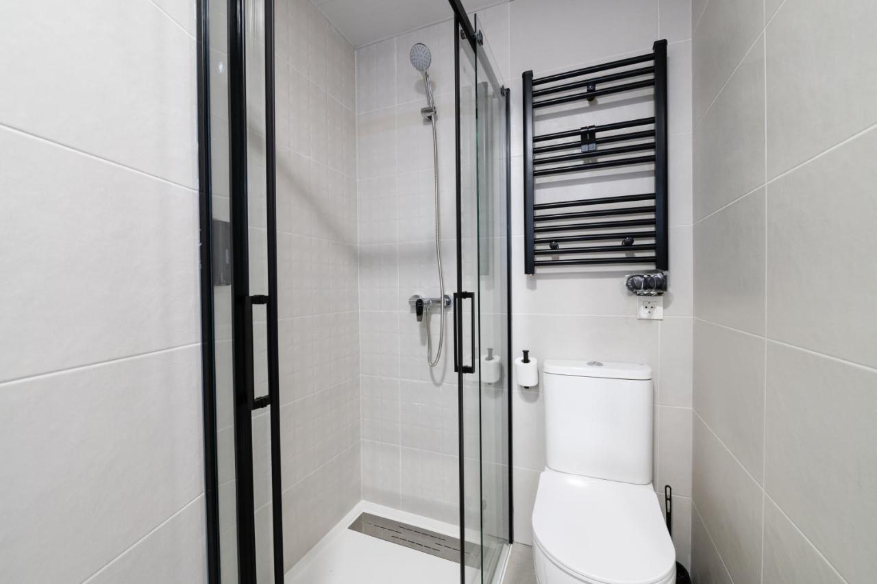 Two-Bedroom Apartment (1 bathroom)