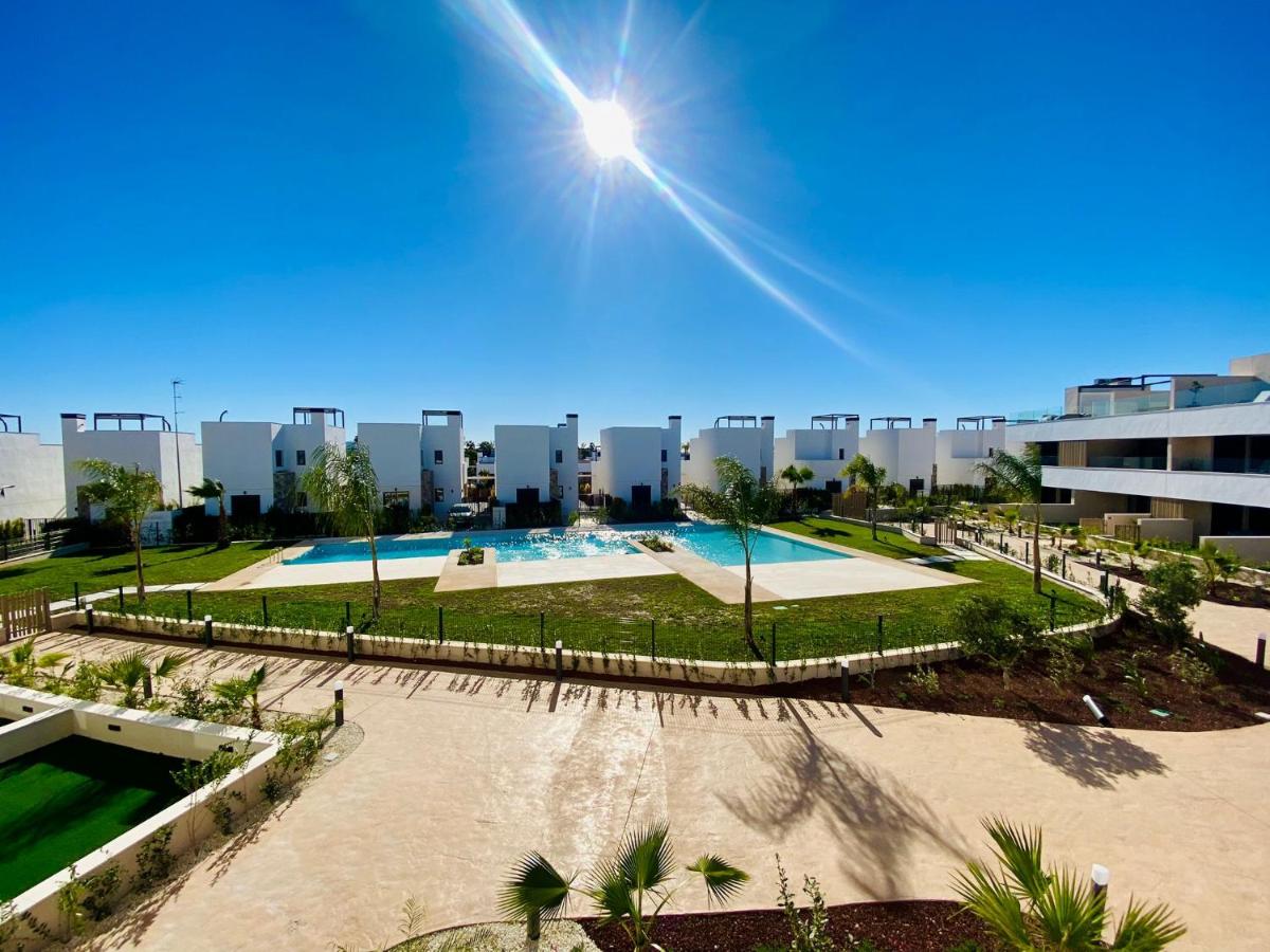 LUXURY ENCINA 57 1ST FLOOR APARTMENT SANTA ROSALIA RESORT by PREMIUM SPAIN PROPERTIES - Chambres d'hôtes Torre-Pacheco