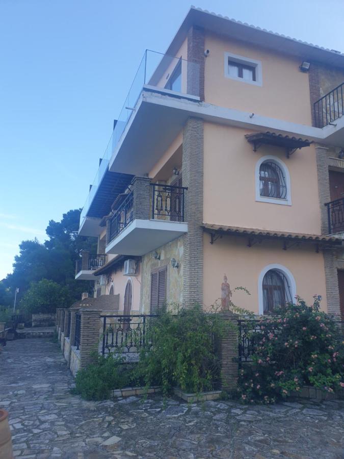 Bay View Suites & Apartments - Chambres d'hôtes Marathiás