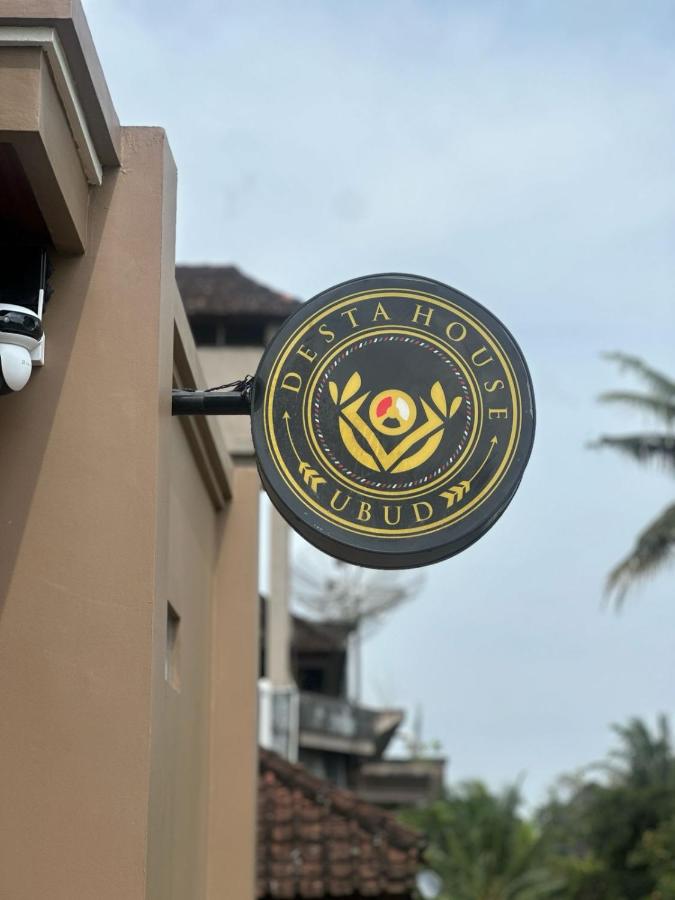 Desta House Ubud - B&B Ubud