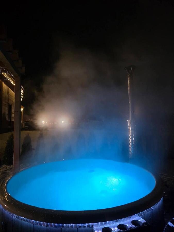 Domki LipoweLove - Bed and Breakfast Lipowa