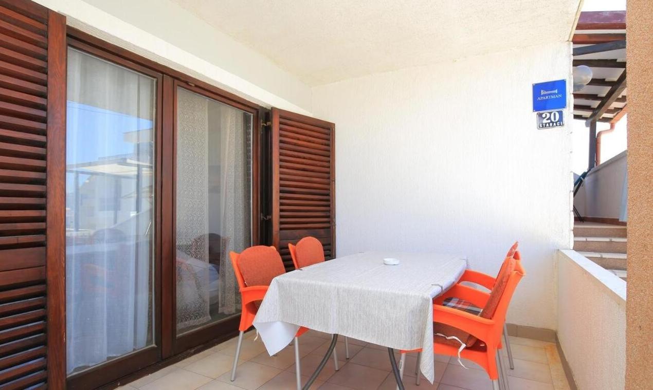 Apartment mit 2 Schlafzimmern