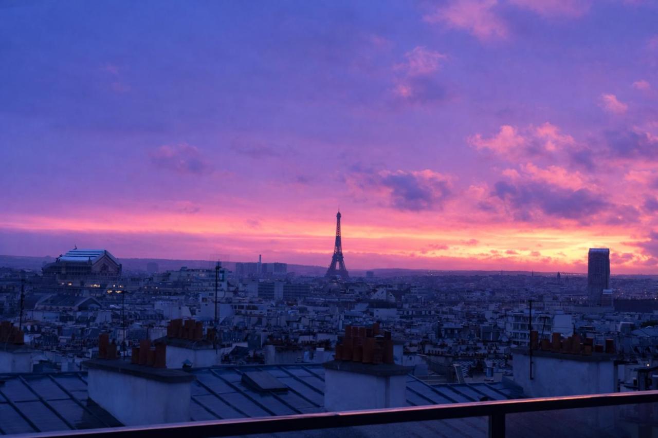 Vue Exceptionnelle & Terrasse - Appartement Vintage chez une Parisienne - Bed and Breakfast Parijs