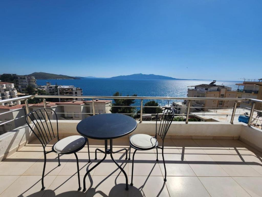 Poseidon Sea View Apartment - Chambres d'hôtes Saranda