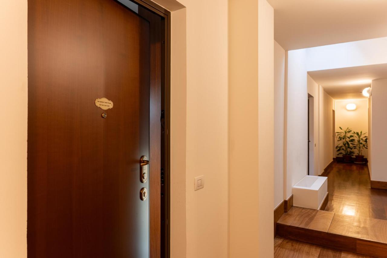 Suite Apartment Castello Sforzesco, Undermyname - B&B Milan