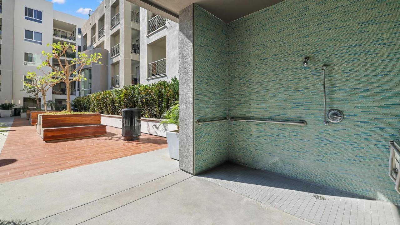 West Hollywood Chic Apartment - B&B Los Angeles