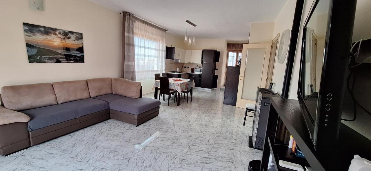Mara casa vacanza - B&B Maracalagonis
