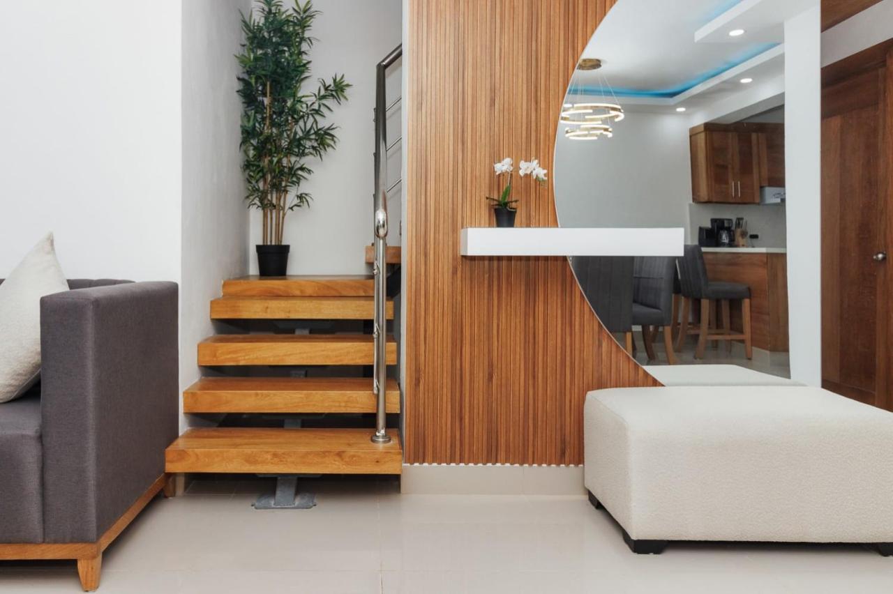 Exclusive Top-Floor Penthouse with Jacuzzi - BlueCasas - B&B Santiago de los Caballeros